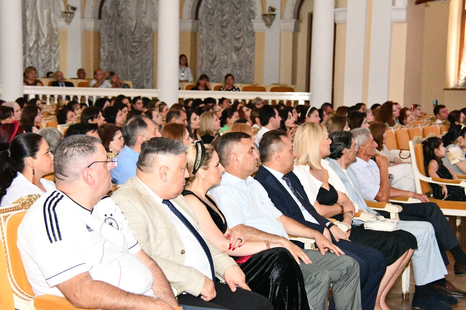 "Белый цветок нашей сцены" 95-летняя Роза Джалилова - расправляя крылья и паря как птица (ФОТО)