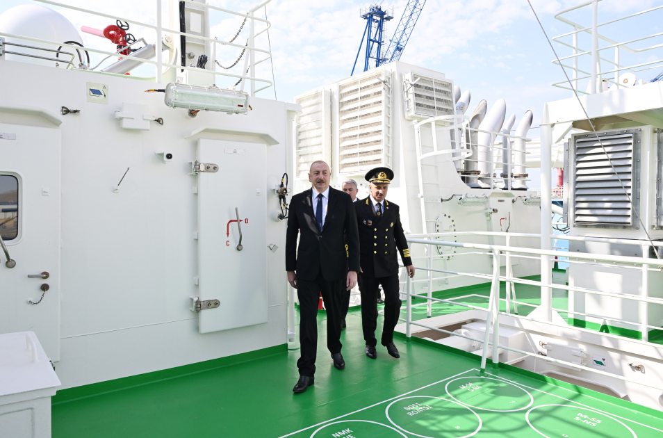 Президент Ильхам Алиев принял участие в церемонии сдачи в эксплуатацию танкера «Зангилан» (ФОТО/ВИДЕО)