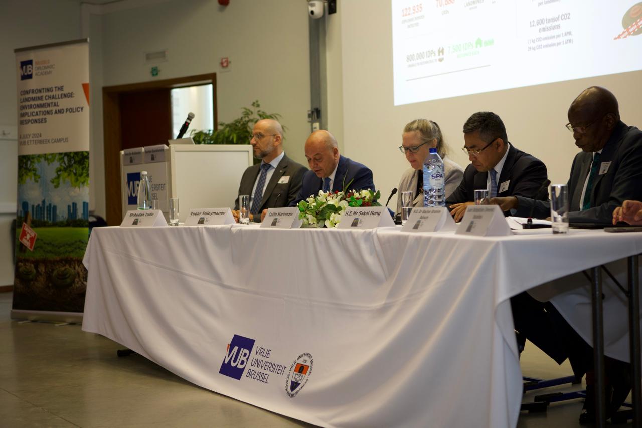 Минную проблему Азербайджана обсудили в Бельгии (ФОТО)