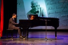 В Баку прошел вечер памяти Вагифа Самедоглу с участием известных деятелей культуры (ФОТО)