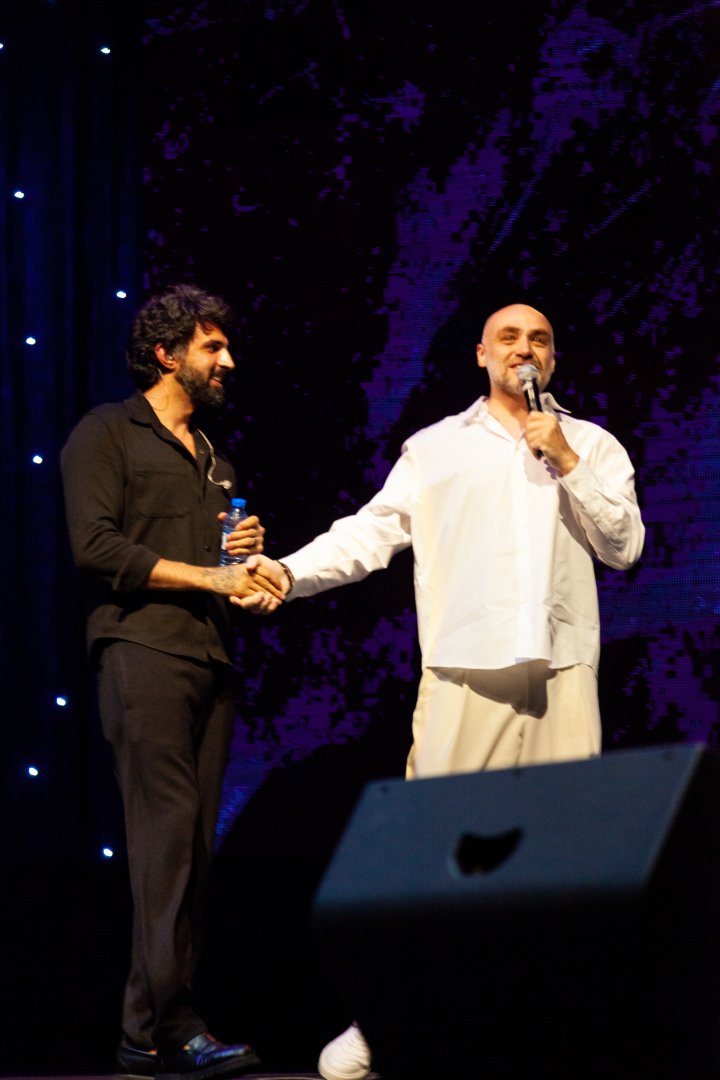 В Баку впервые с концертом выступил "грузинский Челентано" - его голос лечит (ФОТО)