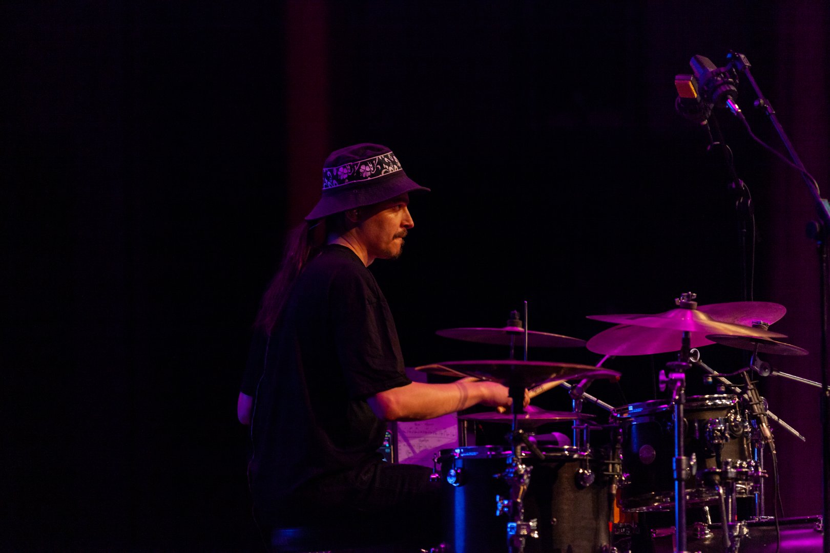 В Баку впервые с концертом выступил "грузинский Челентано" - его голос лечит (ФОТО)