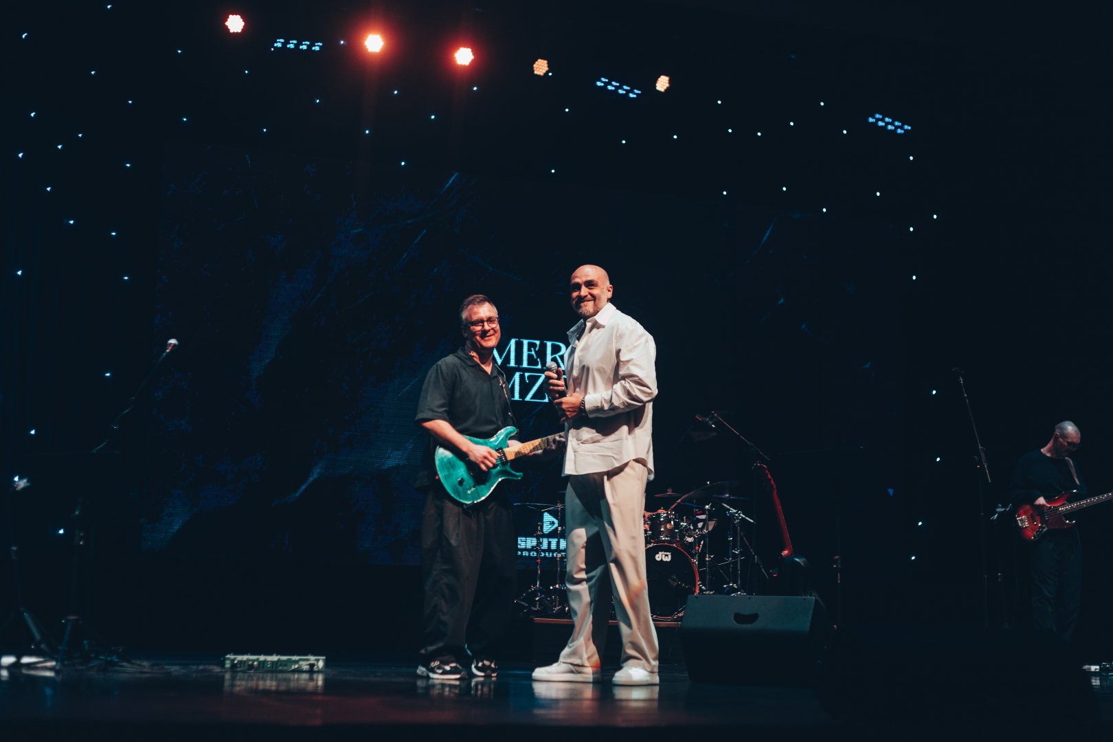 В Баку впервые с концертом выступил "грузинский Челентано" - его голос лечит (ФОТО)