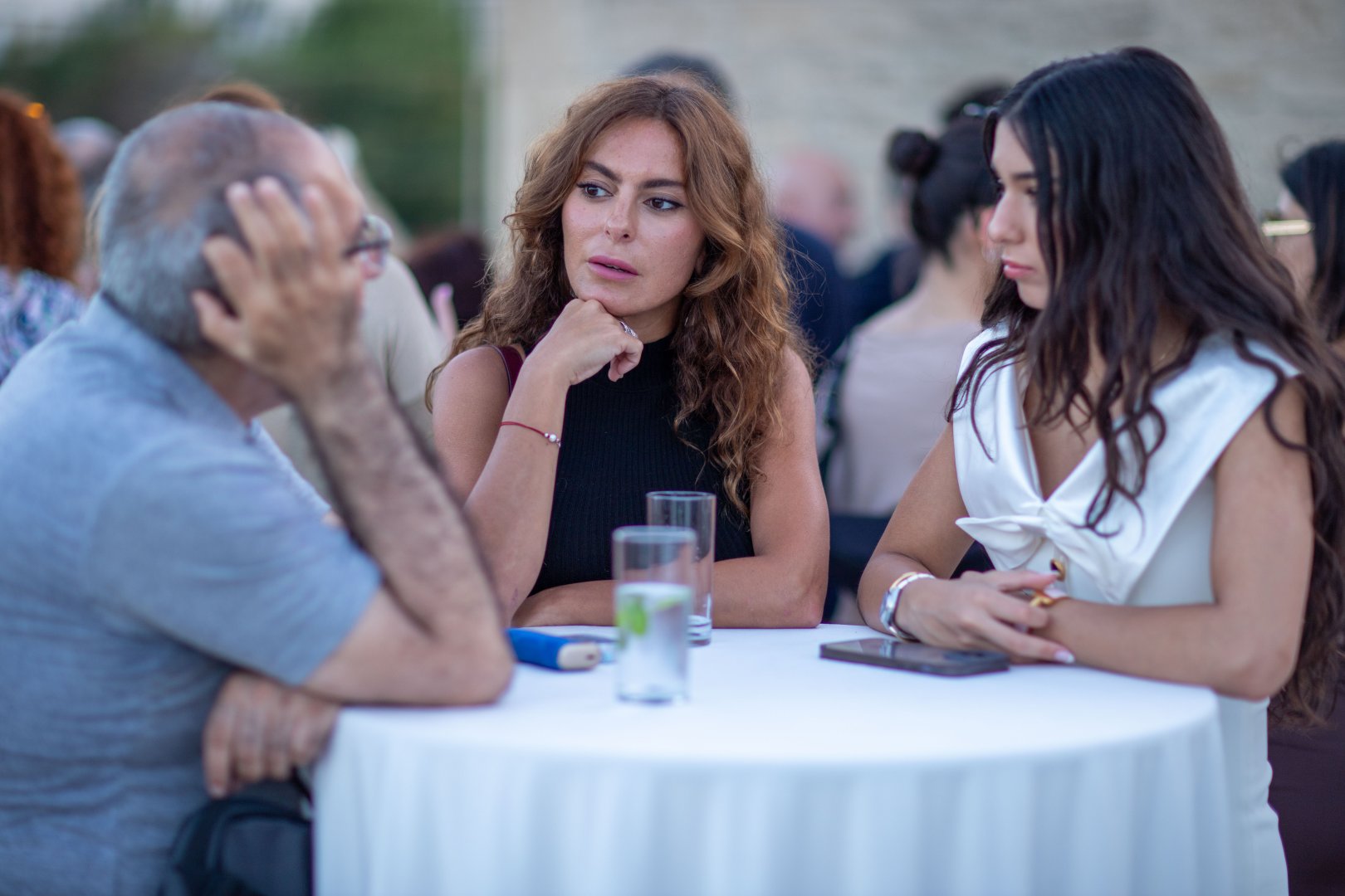 Аида Махмудова приняла участие в открытии возобновившей свою деятельность галереи YAY (ФОТО)