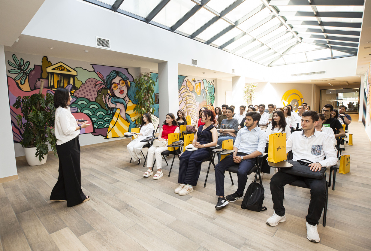 Начало летней программы стажировок в Yelo Bank (ФОТО)