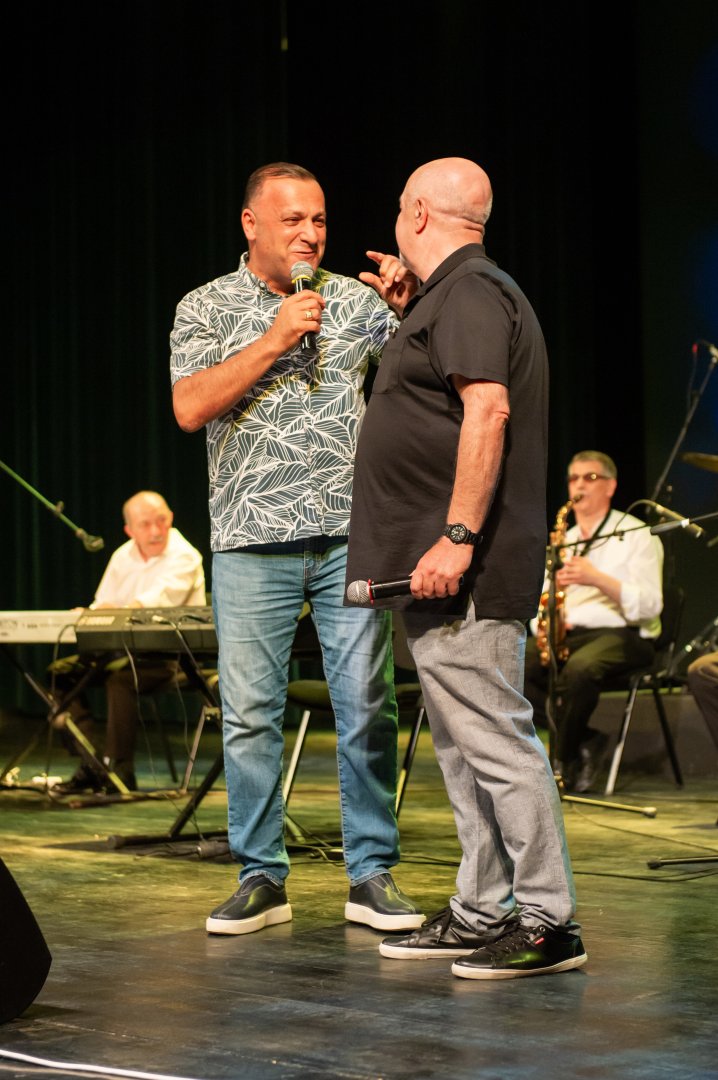 Душевный юбилей Арзу Рзаева! Джан Баку, дом родной, мы живем одной семьей…  (ФОТО)