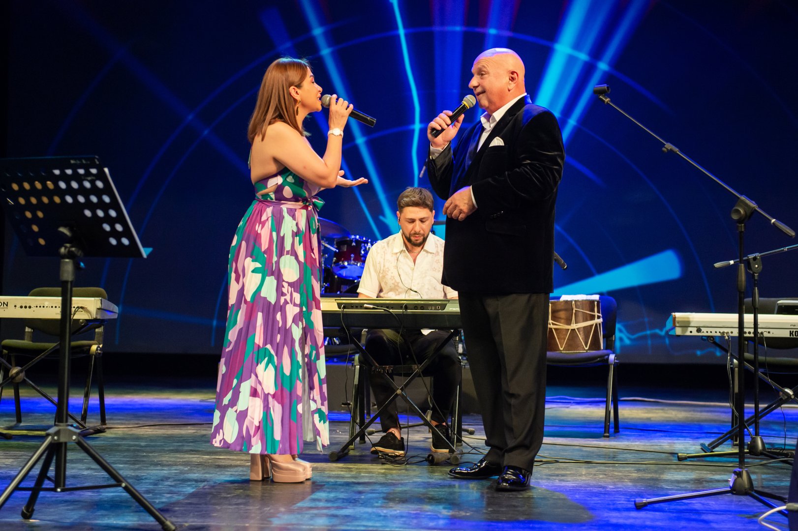 Душевный юбилей Арзу Рзаева! Джан Баку, дом родной, мы живем одной семьей…  (ФОТО)