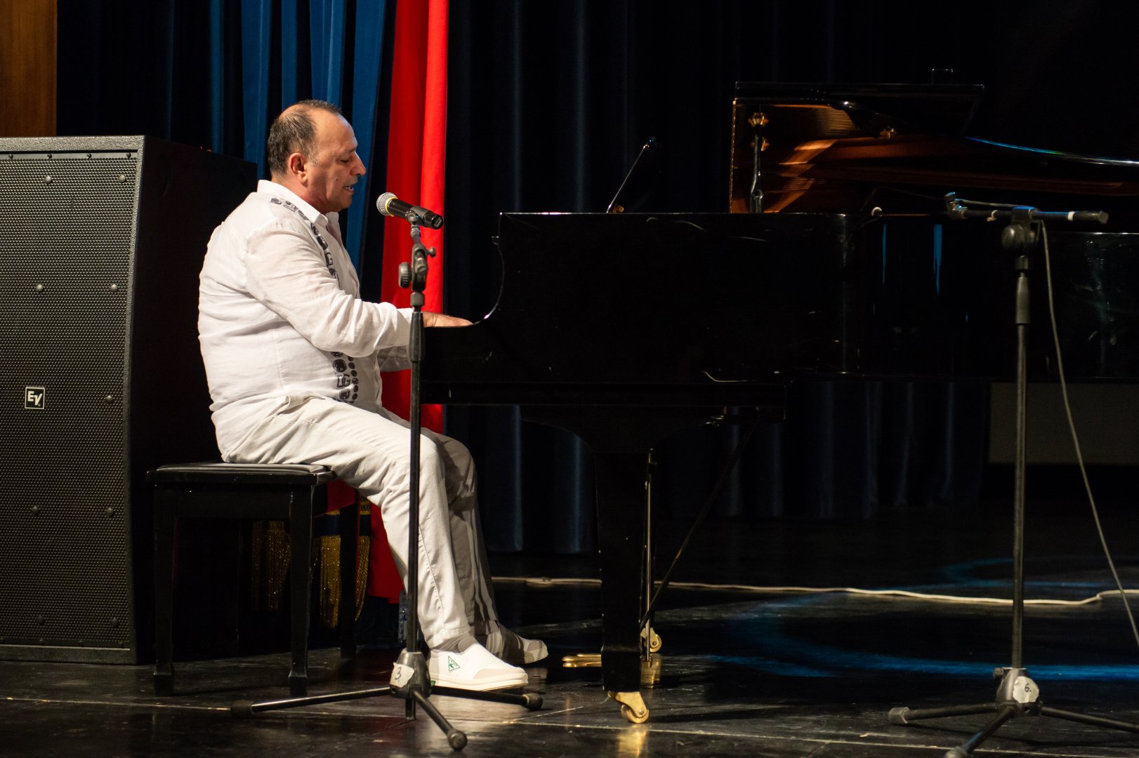 Душевный юбилей Арзу Рзаева! Джан Баку, дом родной, мы живем одной семьей…  (ФОТО)