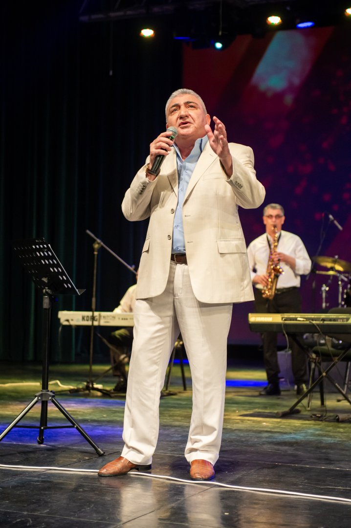 Душевный юбилей Арзу Рзаева! Джан Баку, дом родной, мы живем одной семьей…  (ФОТО)