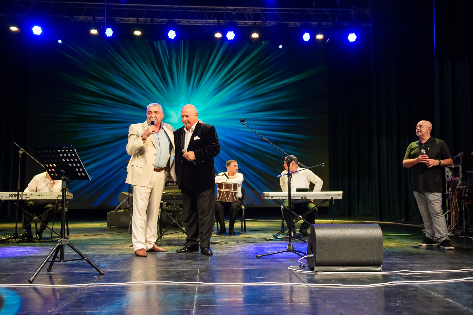 Душевный юбилей Арзу Рзаева! Джан Баку, дом родной, мы живем одной семьей…  (ФОТО)