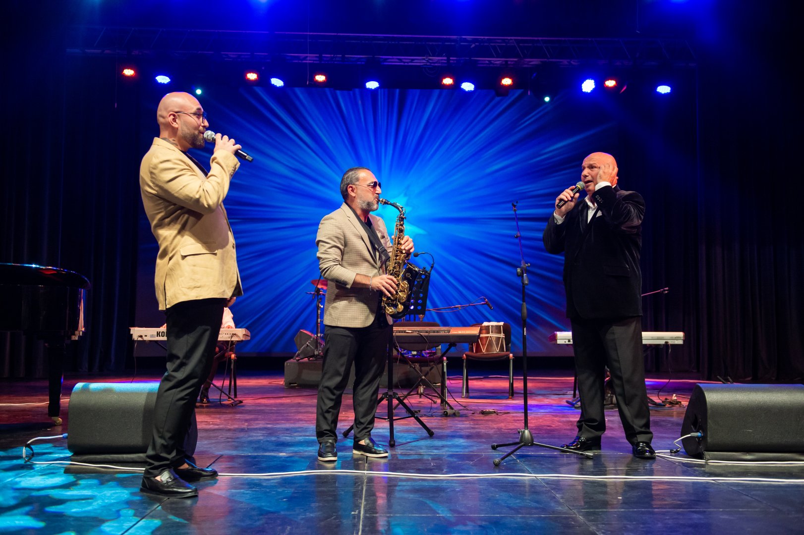 Душевный юбилей Арзу Рзаева! Джан Баку, дом родной, мы живем одной семьей…  (ФОТО)