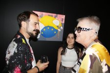 В Баку  открылась оригинальная экспозиция художницы из Грузии Барбары Асламази (ФОТО)