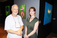 В Баку  открылась оригинальная экспозиция художницы из Грузии Барбары Асламази (ФОТО)