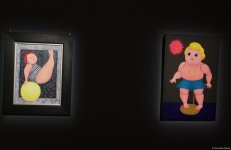 В Баку  открылась оригинальная экспозиция художницы из Грузии Барбары Асламази (ФОТО)