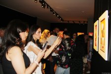 В Баку  открылась оригинальная экспозиция художницы из Грузии Барбары Асламази (ФОТО)