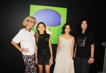 В Баку  открылась оригинальная экспозиция художницы из Грузии Барбары Асламази (ФОТО)