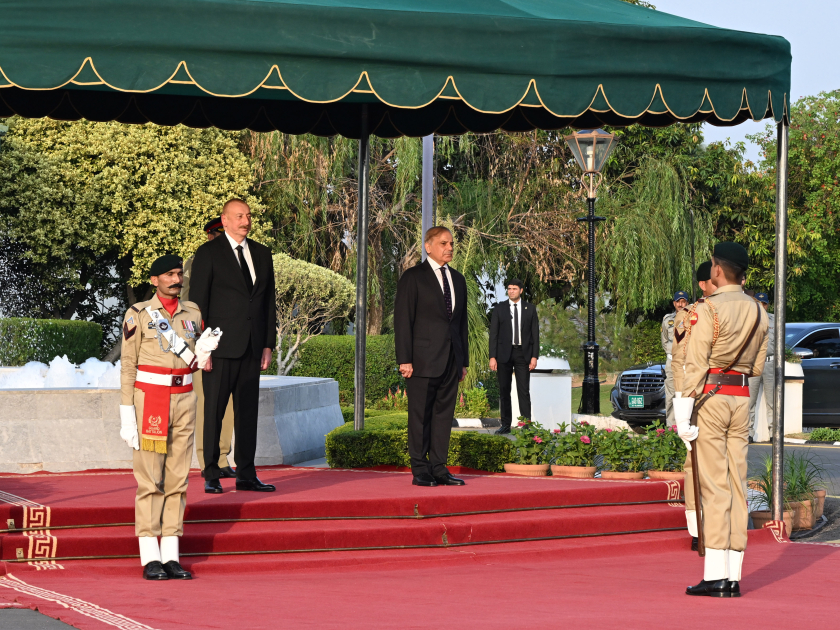 В Исламабаде состоялась церемония официальной встречи Президента Ильхама Алиева (ФОТО/ВИДЕО)