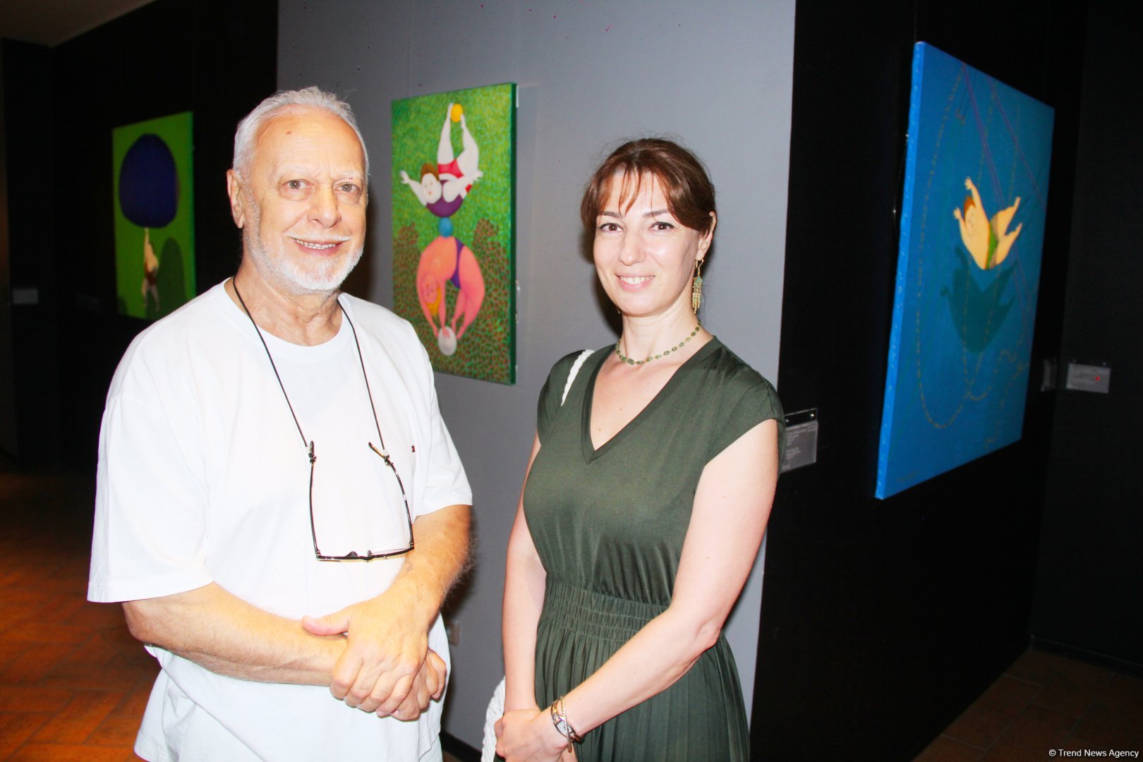 В Баку  открылась оригинальная экспозиция художницы из Грузии Барбары Асламази (ФОТО)