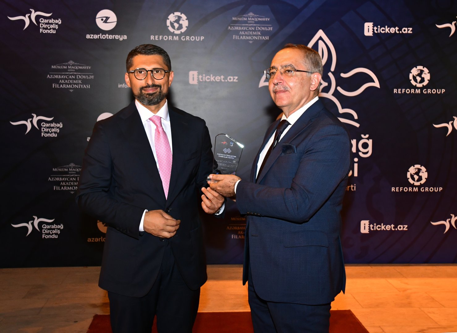 Энвер Садыгов и Эмиль Афрасияб выступили на благотворительном концерте "Карабахская ночь" (ФОТО)