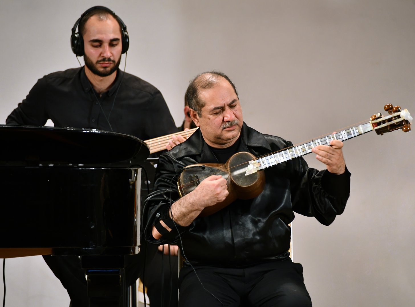 Энвер Садыгов и Эмиль Афрасияб выступили на благотворительном концерте "Карабахская ночь" (ФОТО)