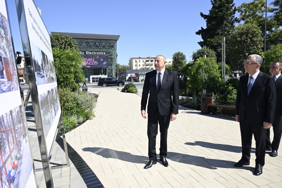 Президент Ильхам Алиев принял участие в открытии капитально реконструированного парка Нариманова в Баку (ФОТО)