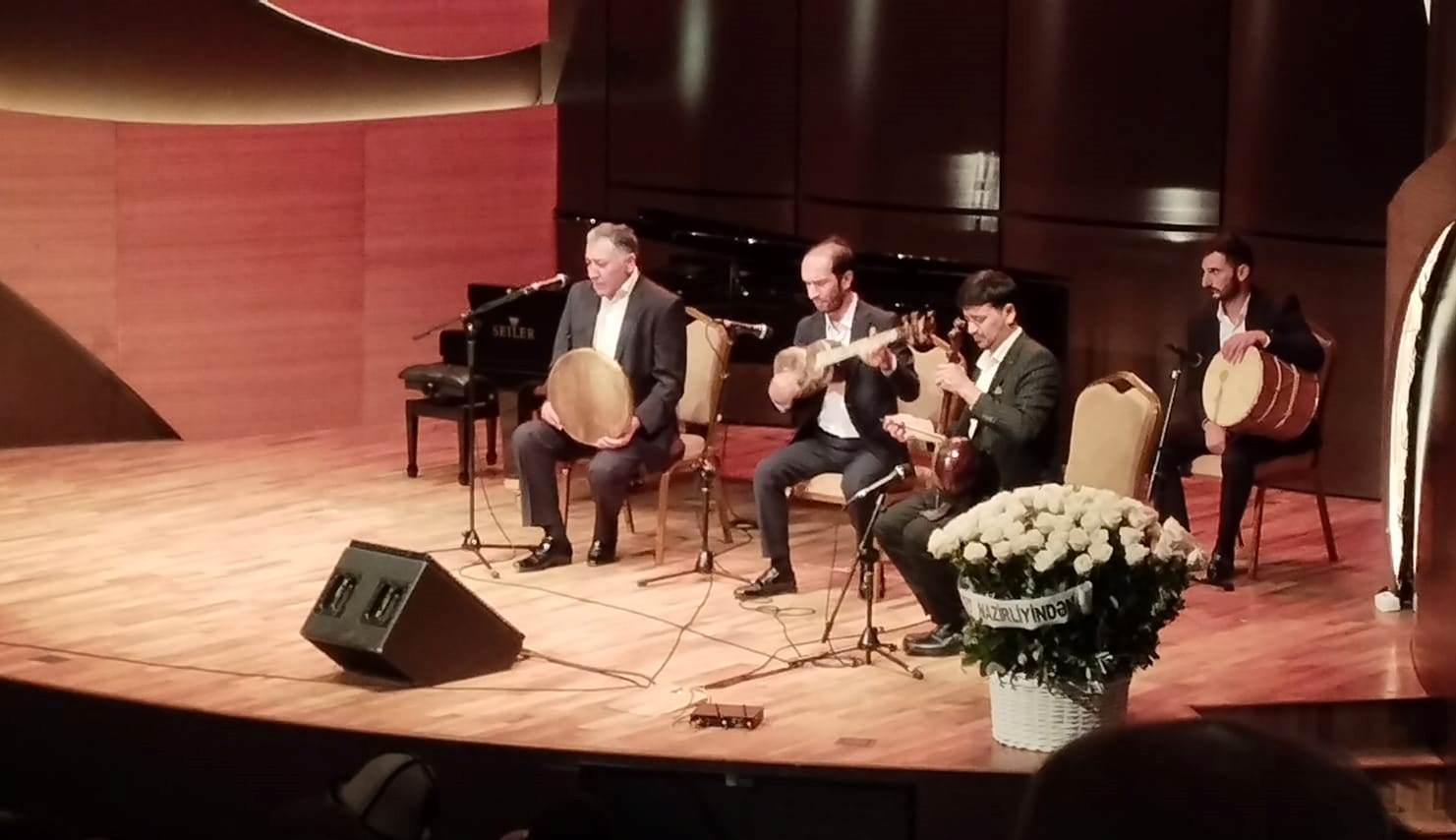 В Баку отметили 90-летие Союза писателей Азербайджана (ФОТО)