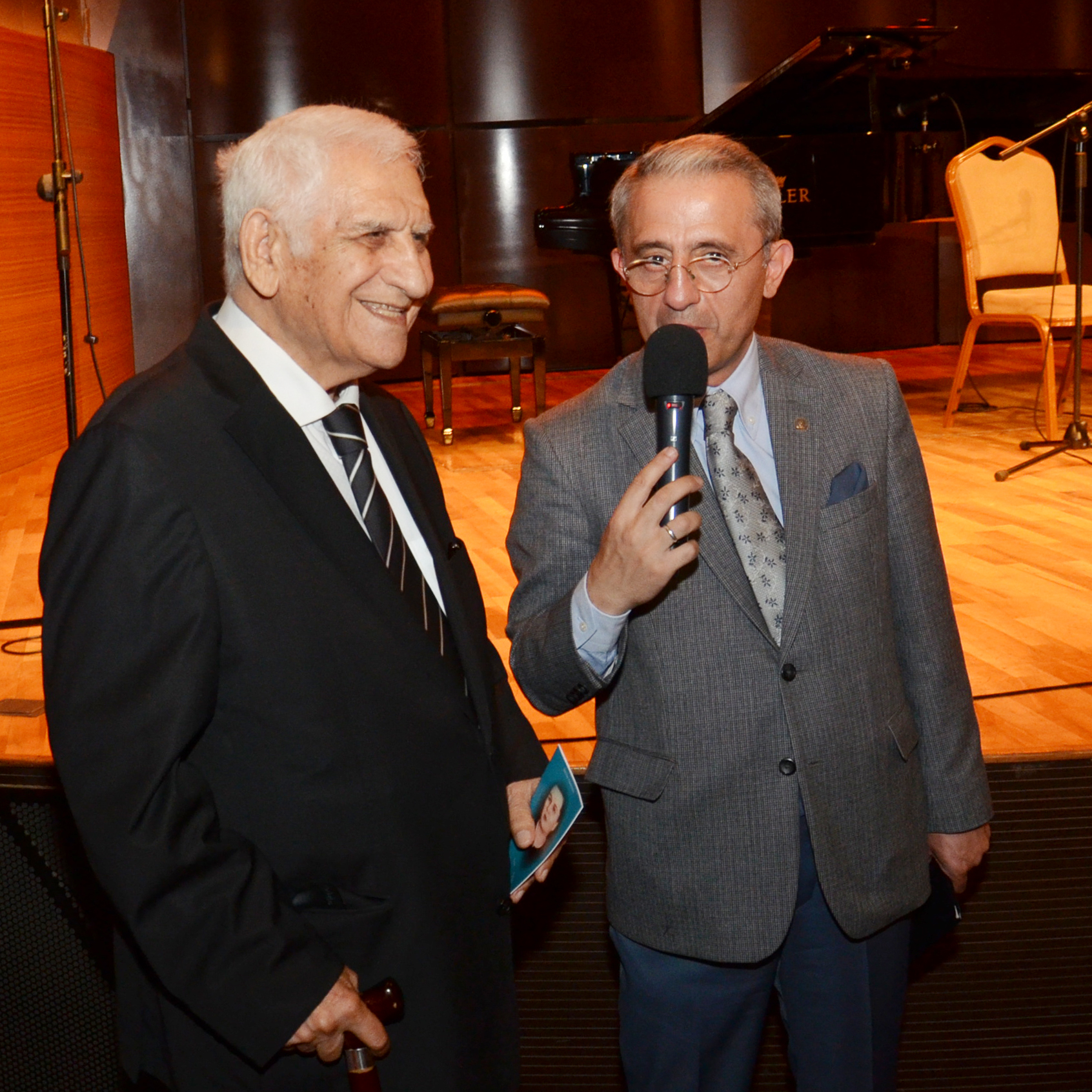 В Баку отметили 90-летие Союза писателей Азербайджана (ФОТО)