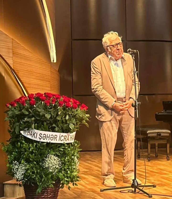 В Баку отметили 90-летие Союза писателей Азербайджана (ФОТО)