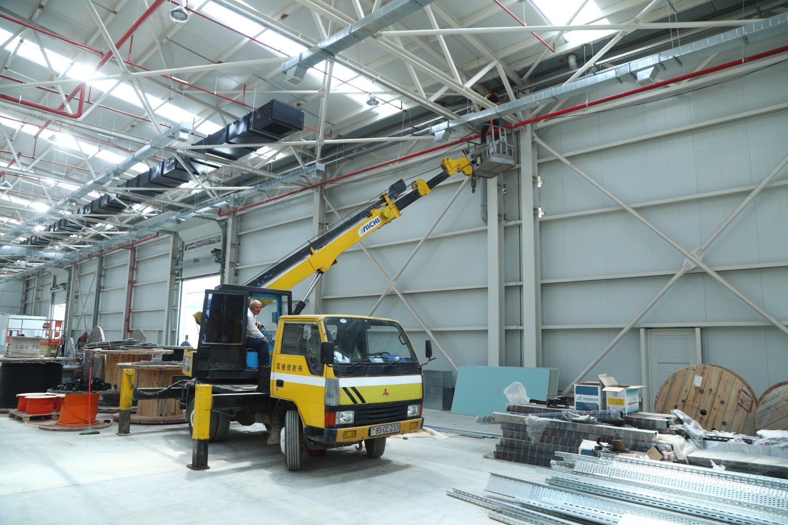 В Сумгайытском химическом промпарке начнут работу еще два предприятия