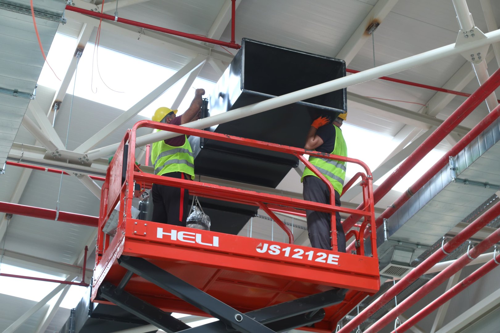 В Сумгайытском химическом промпарке начнут работу еще два предприятия