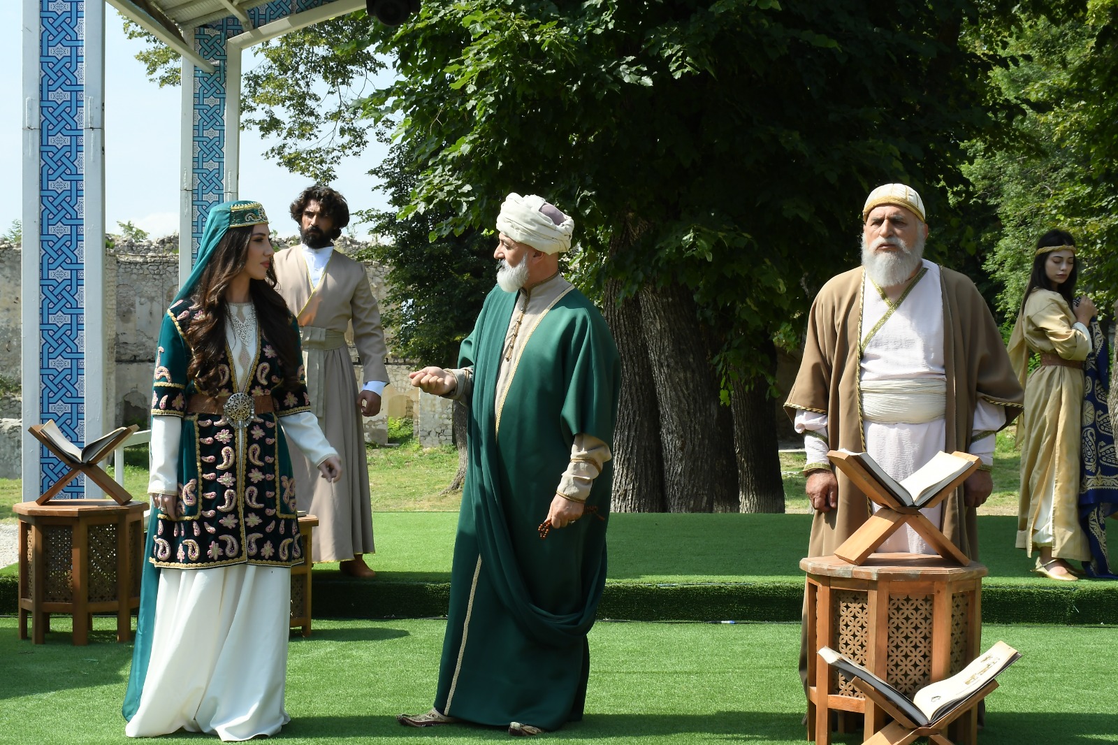 В рамках Дней поэзии Вагифа в Шуше представлена театральная композиция по произведениям Мухаммеда Физули (ФОТО)