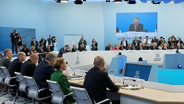 Президент Ильхам Алиев принял участие в пленарной сессии открытия 4-го Саммита Европейского политического сообщества (ФОТО/ВИДЕО)