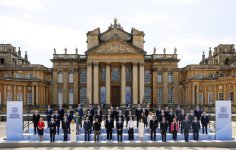 Президент Ильхам Алиев принял участие в пленарной сессии открытия 4-го Саммита Европейского политического сообщества (ФОТО/ВИДЕО)