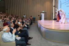 В Шуше прошла конференция в честь 530-летия Мухаммеда Физули в рамках Дней поэзии Вагифа (ФОТО)