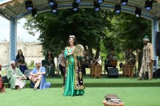 Премьерой спектакля "Путешествие с Вагифом" завершились Дни поэзии Вагифа в Шуше (ФОТО)