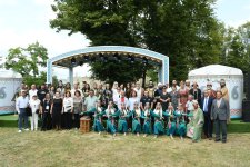 Премьерой спектакля "Путешествие с Вагифом" завершились Дни поэзии Вагифа в Шуше (ФОТО)