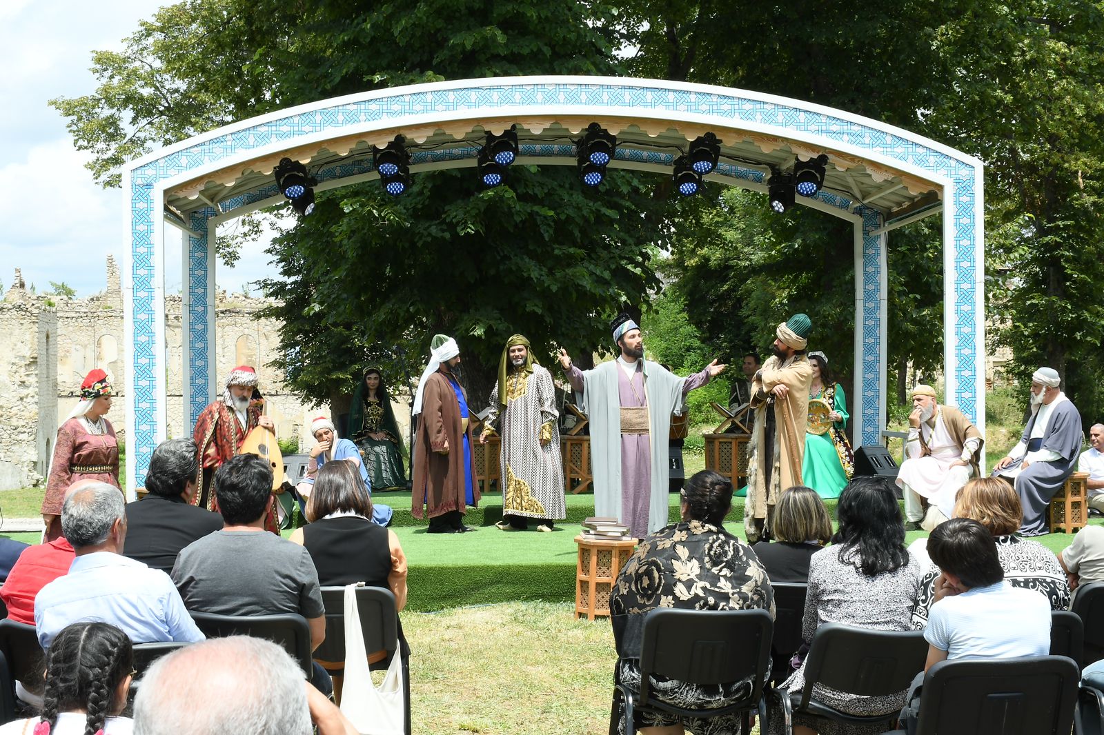 Премьерой спектакля "Путешествие с Вагифом" завершились Дни поэзии Вагифа в Шуше (ФОТО)