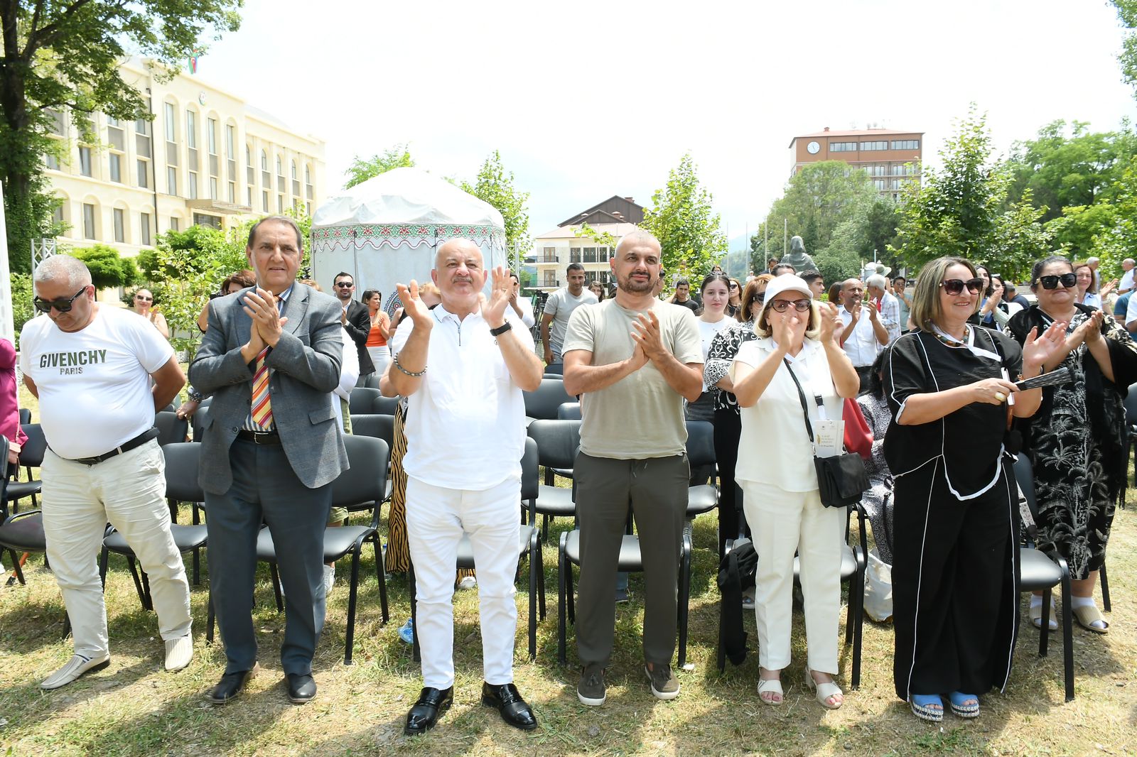 Премьерой спектакля "Путешествие с Вагифом" завершились Дни поэзии Вагифа в Шуше (ФОТО)