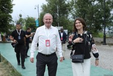 Участники глобального медиафорума прогулялись по городу Шуша (ФОТО)