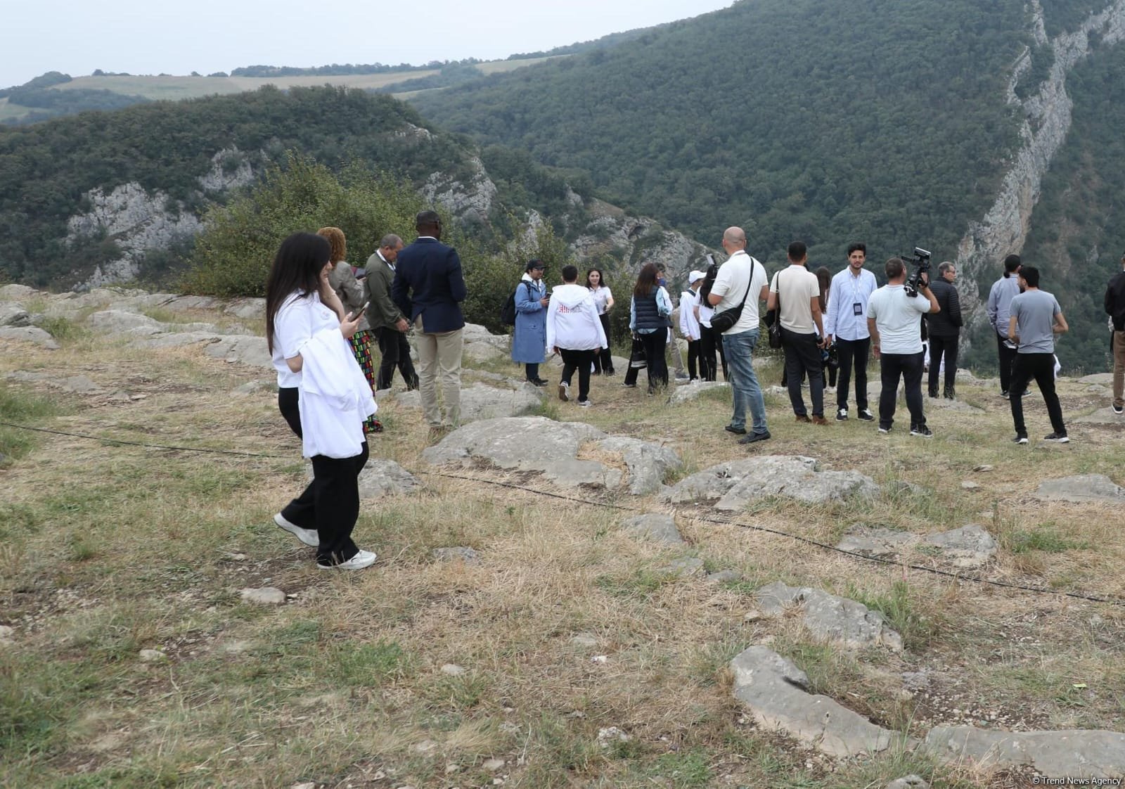 Участники глобального медиафорума прогулялись по городу Шуша (ФОТО)