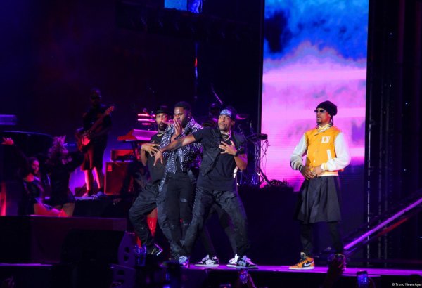 Феерическое открытие первого международного фестиваля Dream Fest в Баку с участием мировых звезд (ФОТО)