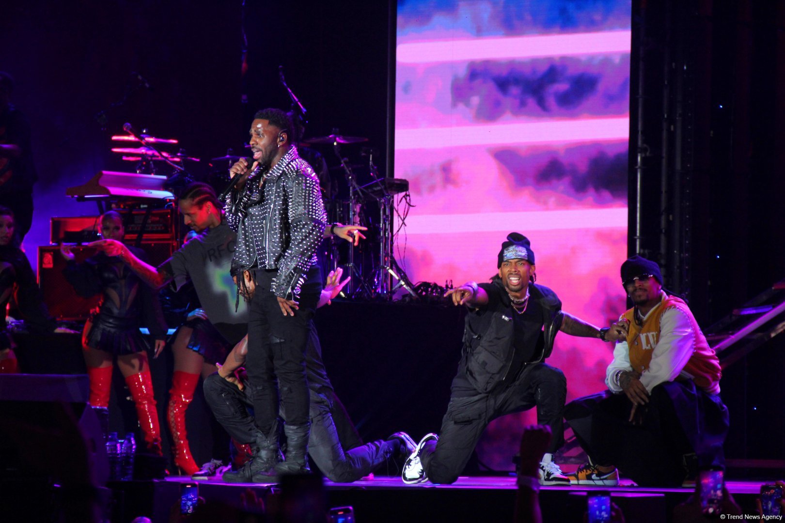 Феерическое открытие первого международного фестиваля Dream Fest в Баку с участием мировых звезд (ФОТО)