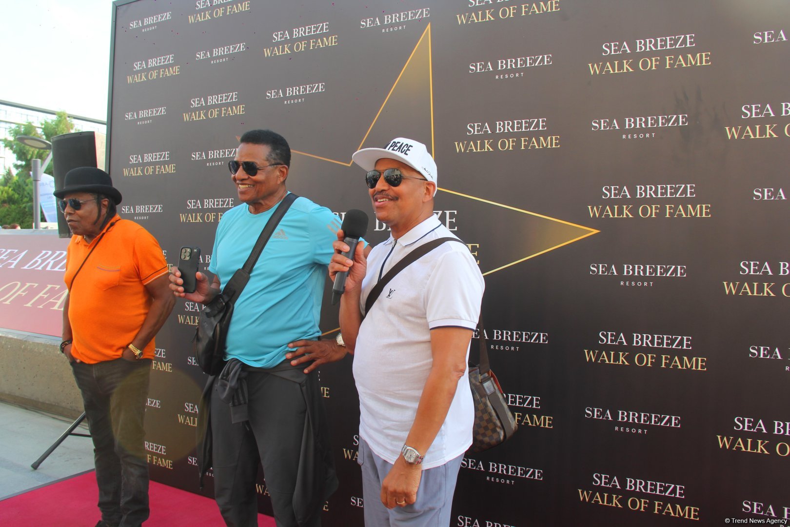 Легендарная группа The Jacksons заложила звезду в Sea Breeze Walk of Fame в Баку (ФОТО)