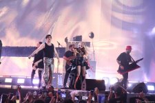 Невероятный драйв и ливень на Dream Fest в Баку - Thomas Anders, Dr.Alban, Leee John и другие звезды (ФОТО)