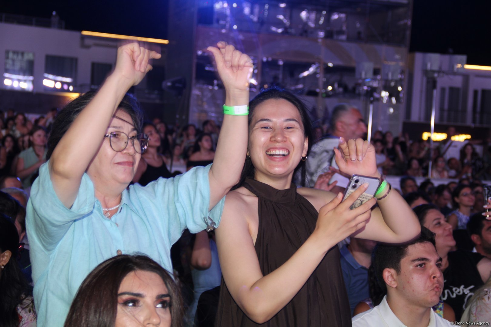 Невероятный драйв и ливень на Dream Fest в Баку - Thomas Anders, Dr.Alban, Leee John и другие звезды (ФОТО)