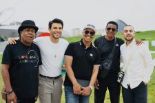 Братья Майкла Джексона совершили прогулку по Баку (ФОТО)