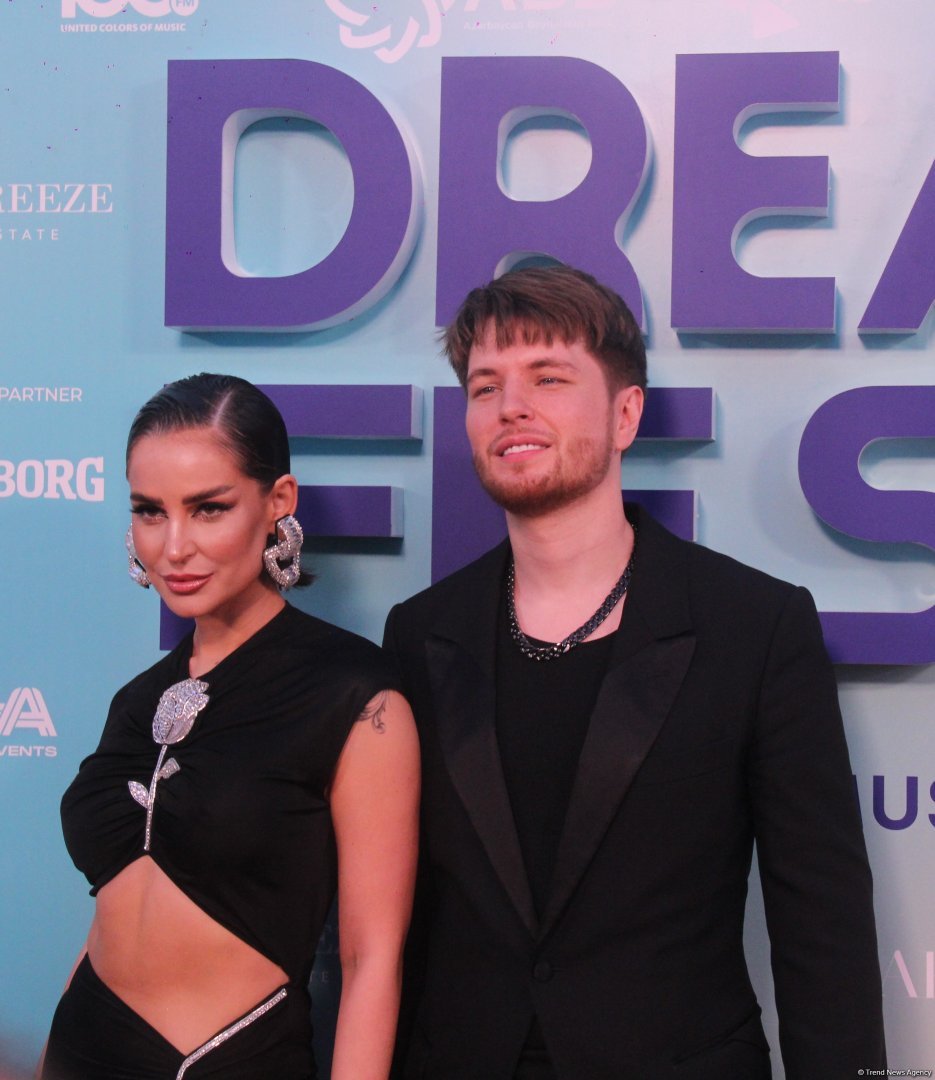 Красная дорожка Dream Fest в Баку - позитивные Arabesque, Efendi со звездной короной и другие знаменитости (ФОТО)