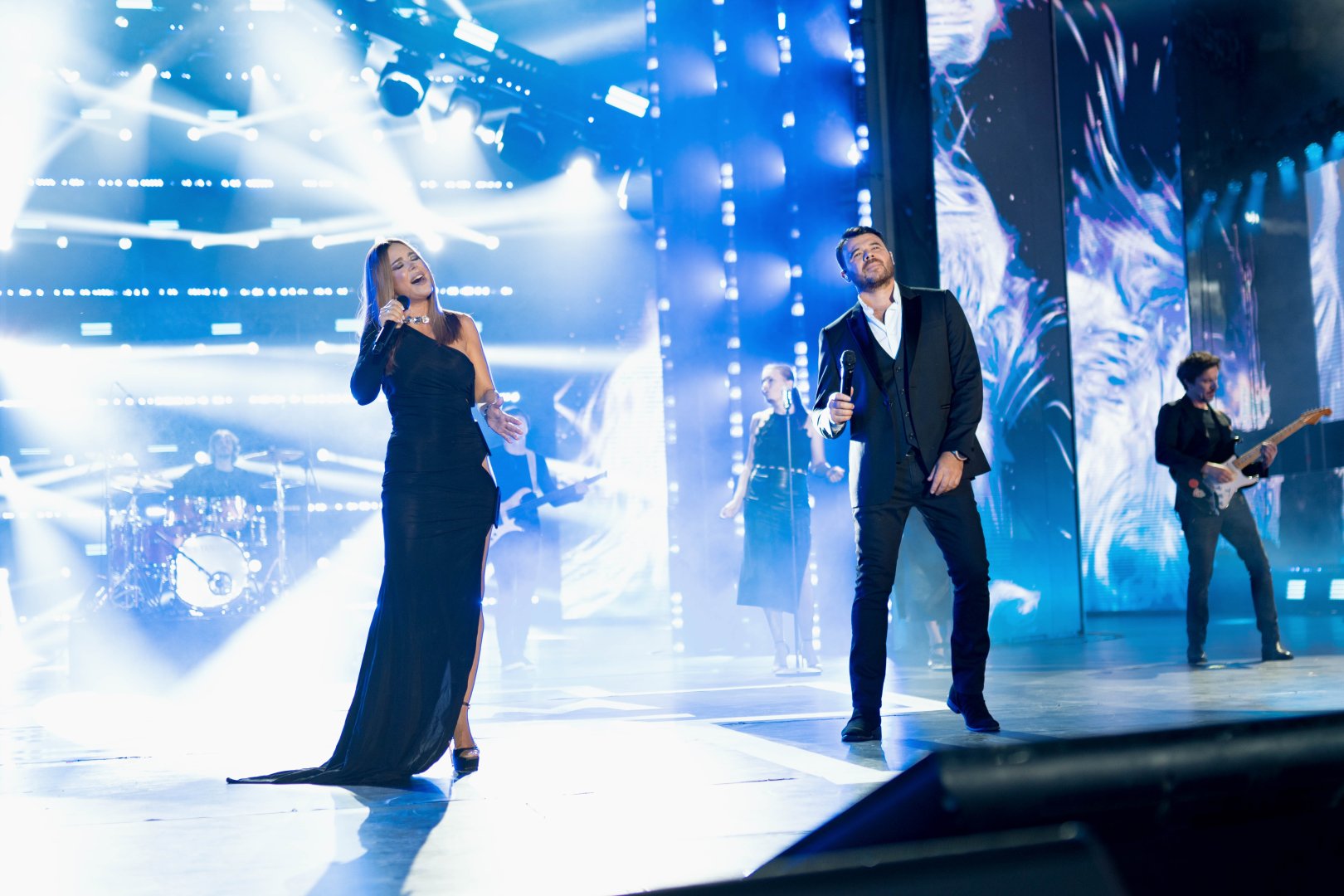 Легендарный Энгельберт Хампердинк, братья Майкла Джексона, CC Catch и другие звезды на  грандиозном вечере Dream Fest в Баку (ФОТО)