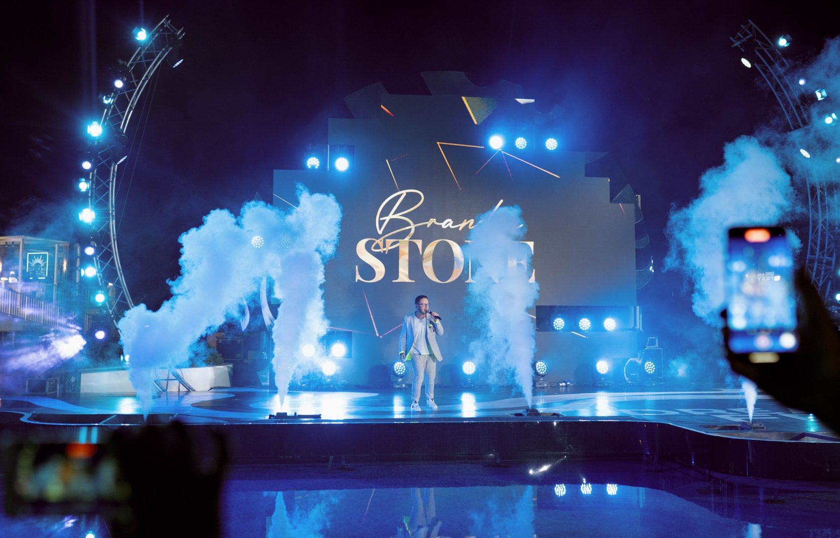 Легендарный Энгельберт Хампердинк, братья Майкла Джексона, CC Catch и другие звезды на  грандиозном вечере Dream Fest в Баку (ФОТО)