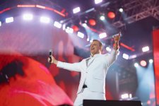 Легендарный Энгельберт Хампердинк, братья Майкла Джексона, CC Catch и другие звезды на  грандиозном вечере Dream Fest в Баку (ФОТО)